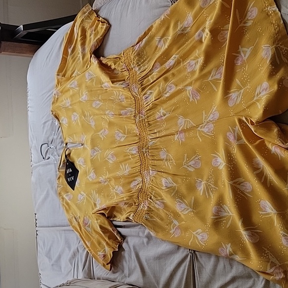 Ava & Viv Squash Floral Print Romper Plus Size 1X V-Neck Closure - Picture 1 of 15